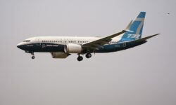Η Boeing παραδέχεται για πρώτη φορά κατασκευαστικά λάθη στα αεροσκάφη