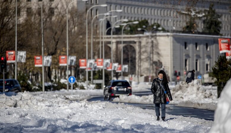 Ρεκόρ χαμηλών θερμοκρασιών μετά τη χιονοθύελλα στην Ισπανία