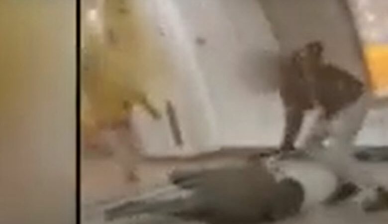 Βίντεο σοκ της επίθεσης στον εργαζόμενο του Μετρό από αρνητές μάσκας