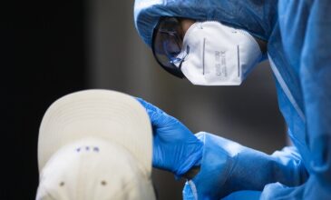 Κορονοϊός: Σε 50 χώρες η μετάλλαξη του ιού που πρωτοεμφανίσθηκε στη Βρετανία