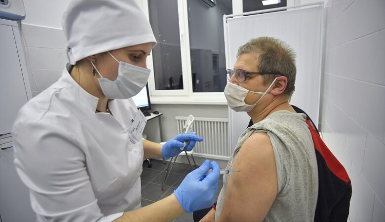 Κορονοϊός: Ξεκινάνε οι μαζικοί εμβολιασμοί την Δευτέρα στη Ρωσία