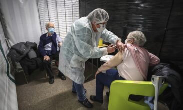 Κορονοϊός: Δεν σχετίζονται με το εμβόλιο οι 23 θάνατοι στην Νορβηγία