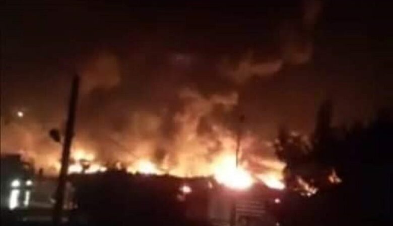 Εκρήξεις και πυρκαγιά κοντά στο διυλιστήριο της Χομς στη Συρία
