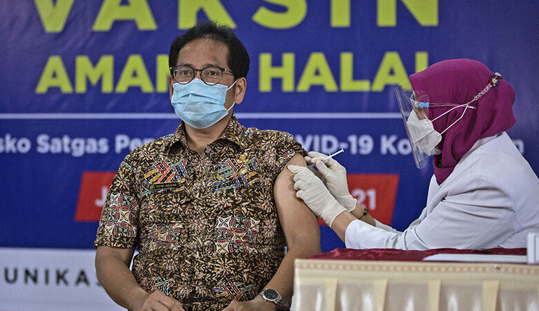 Κορονοϊός: Οι influencers εμβολιάζονται πρώτοι στην Ινδονησία
