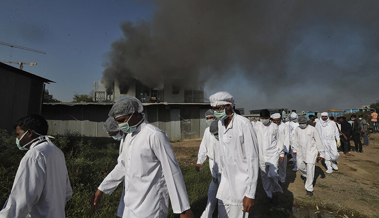 Iνδία: Πέντε νεκροί από την πυρκαγιά στη μονάδα παραγωγής εμβολίων