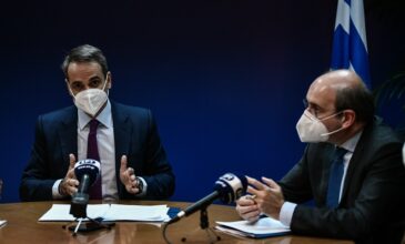 Μητσοτάκης: Προτεραιότητα η επιτάχυνση της απονομής των εκκρεμών συντάξεων