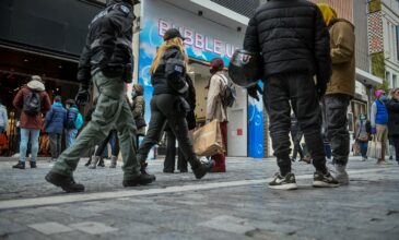 Κορονοϊός: «Νέο lockdown αν υπάρξει κίνδυνος από τις μεταλλάξεις»