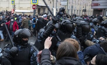 Ογκώδεις διαδηλώσεις υπέρ του Αλεξέι Ναβάλνι σε όλη τη Ρωσία