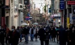 Κορονοϊός: Πότε αναμένεται αποκλιμάκωση στη χώρα