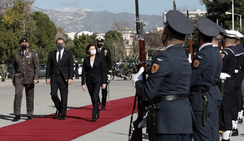 Στο Πεντάγωνο η Γαλλίδα υπουργός Άμυνας για την υπογραφή της προμήθειας των Rafale