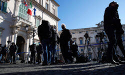 Δημοσκόπηση: Προηγείται η Λέγκα του Σαλβίνι- Παραμονή Κόντε θέλουν οι Ιταλοί