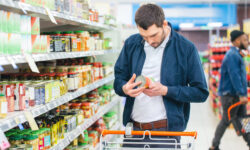 Σούπερ μάρκετ: Αυξάνονται οι τιμές των προϊόντων αλλά οι ποσότητες μειώνονται