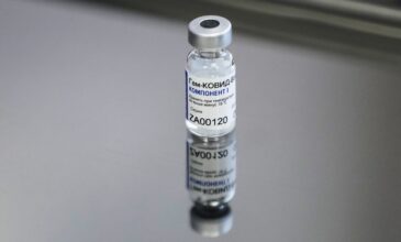 Κορονοϊός: Απαγορεύτηκε η χρήση ρωσικών εμβολίων στην Ουκρανία