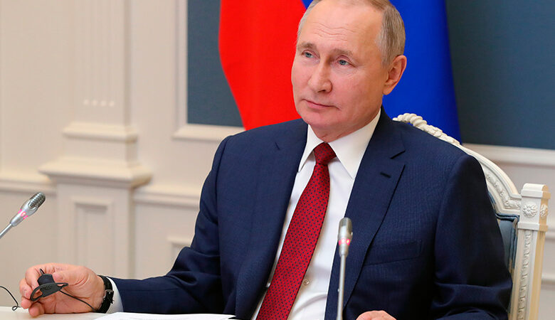 Πούτιν: Υπέγραψε την παράταση της συνθήκης New START