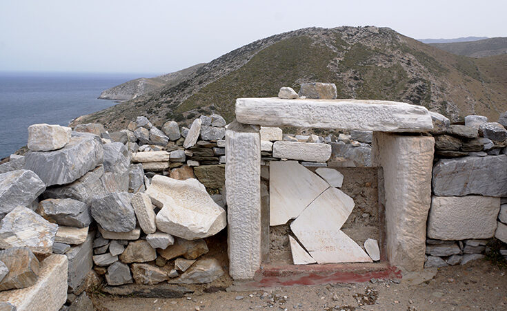Ο «τάφος του Ομήρου»: Το ελληνικό νησί στο οποίο βρίσκεται και ο θρύλος με τον γρίφο