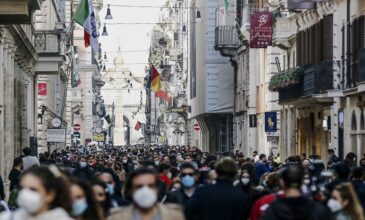 Κορονοϊός: Κοσμοσυρροή σε εμπορικούς δρόμους στην Ιταλία
