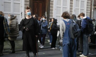 Κορονοϊός: Μόνο με χειρουργικές μάσκες οι μαθητές στα σχολεία στην Γαλλία