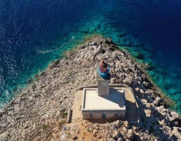 Το μυθικό μέρος της Ελλάδας που ο Ηρακλής κατέβασε τον Κέρβερο στον Κάτω Κόσμο