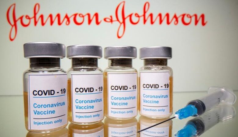 Κορονοϊός: Στη Γαλλία θα παράγεται το εμβόλιο της Johnson & Johnson