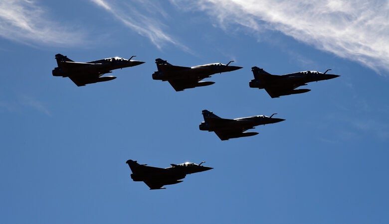 Μαχητικά αεροσκάφη θα περάσουν πάνω από την Ακρόπολη το μεσημέρι