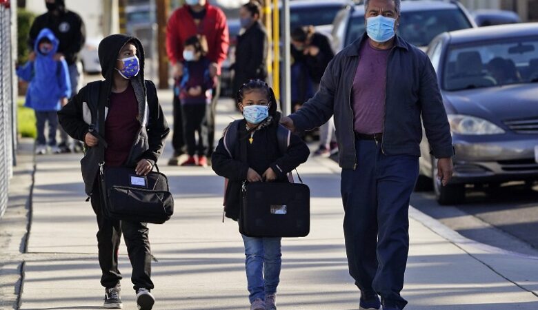 Κορονοϊός: Παγκόσμια επιβράδυνση της εξάπλωσης του ιού