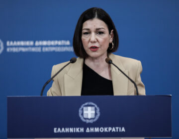 Το σκίτσο της «Εφημερίδας των Συντακτών» για τη δολοφονία Καραϊβάζ και η αντίδραση Πελώνη