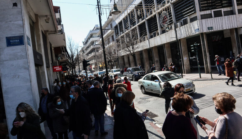Ισχυρός σεισμός στη Θεσσαλία: Κυβερνητικό κλιμάκιο στην περιοχή με εντολή Μητσοτάκη – Ζημιές σε παλιά σπίτια της Ελασσόνας