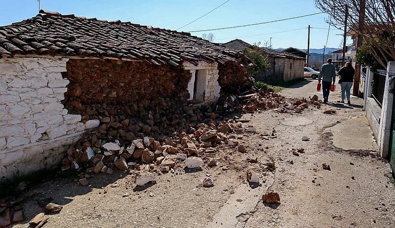 Ισχυρός σεισμός στη Θεσσαλία: Θα στηθούν σκηνές στο γήπεδο Δαμασίου