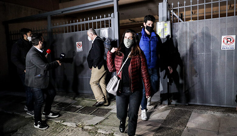 Υπόθεση Λιγνάδη: Έρευνα της ΕΛ.ΑΣ. στο σπίτι, το αυτοκίνητο και τη μοτοσικλέτα του ηθοποιού- σκηνοθέτη