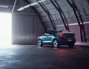 Volvo C40 Recharge: Ένα αμιγώς ηλεκτρικό «ήπιο» SUV