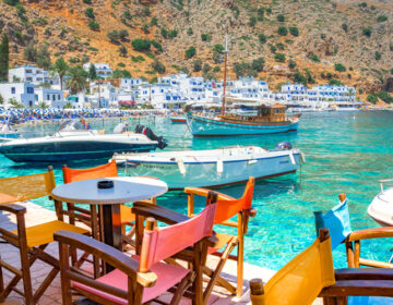 Το ιδιαίτερο ελληνικό χωριό που… δεν έχει δρόμους