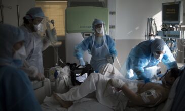 Κορονοϊός: Σε υψηλό 14 εβδομάδων οι νοσηλείες ασθενών σε ΜΕΘ στη Γαλλία