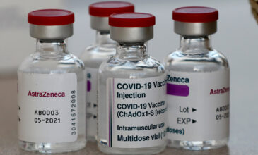 Ο ΕΜΑ βρίσκει σχέση μεταξύ του εμβολίου AstraZeneca και θρόμβων αίματος