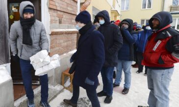Κορονοϊός: Ξεπέρασαν τα 2 εκατ. τα κρούσματα στην Πολωνία