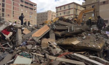Πολύνεκρη τραγωδία από κατάρρευση πολυκατοικίας στην Αίγυπτο