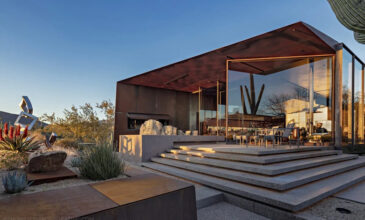Ένα υπερσύγχρονο σπίτι στην έρημο αξίας 10 εκατ. δολαρίων