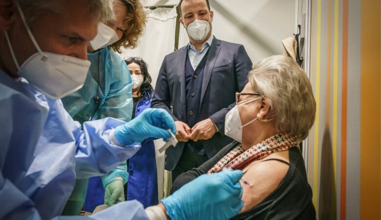 Κορονοϊός: Το 20% των Γερμανών θα έχει εμβολιαστεί έως τον Μάιο