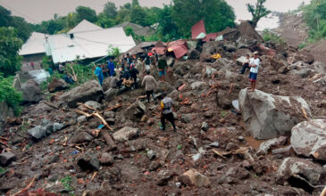 Πλημμύρες «έπνιξαν» Ινδονησία και Ανατολικό Τιμόρ – Τουλάχιστον 157 νεκροί