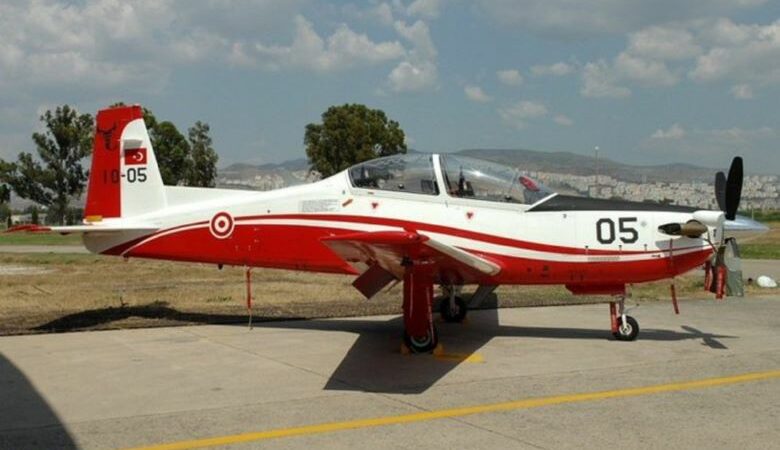 Τουρκικό στρατιωτικό αεροσκάφος κατέπεσε στη Σμύρνη