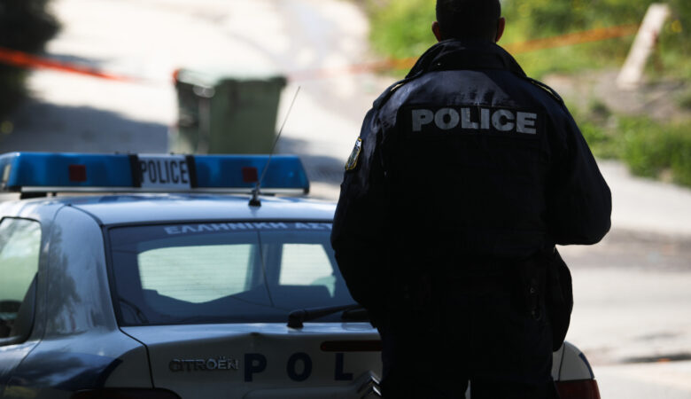 Κρήτη: Μεθυσμένος 25χρονος, χωρίς δίπλωμα και κόντεψε να πατήσει τον αστυνομικό