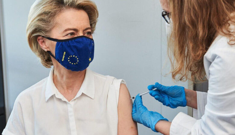 Κορονοϊός: Εμβολιάστηκε η Ούρσουλα Φον Ντερ Λάιεν – Ποιο σκεύασμα έλαβε