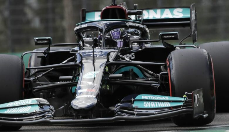 Formula 1: Ο Χάμιλτον πήρε την pole position στην Ίμολα