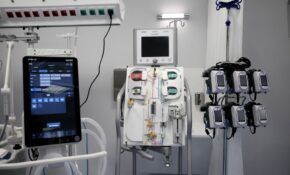 Διασωληνωμένη στη ΜΕΘ νοσηλεύεται η 14χρονη που βρέθηκε βαριά τραυματισμένη σε πεζοδρόμιο