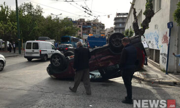 Ντελαπάρισε αυτοκίνητο στην πλατεία Αττικής – Δείτε εικόνες του news.gr