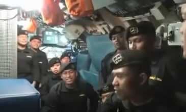 Ινδονησία: Συγκλονιστικό βίντεο με το πλήρωμα του βυθισμένου υποβρυχίου – Τραγουδούσαν «αντίο»