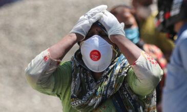 Ινδία: Ξεπεράστηκε το όριο των 300.000 θανάτων, τα κρούσματα πλησιάζουν τα 27 εκατομμύρια