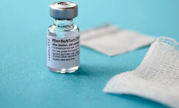 Κλάπηκε φιαλίδιο εμβολίων της Pfizer από το Κέντρο Υγείας Ευόσμου