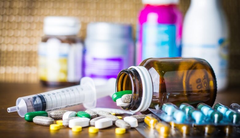 Κορονοϊός: Η Κομισιόν επιδιώκει επιτάχυνση της διαδικασίας έγκρισης πειραματικών φαρμάκων