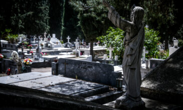 Τραγωδία στην Ηγουμενίτσα: Άνδρας τυλίχτηκε στις φλόγες μέσα στο νεκροταφείο