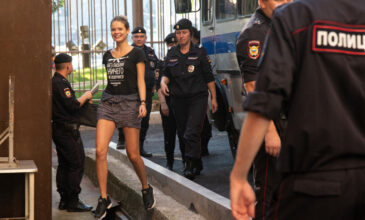 Ρωσία: Συνελήφθη στη Μόσχα μέλος των Pussy Riot